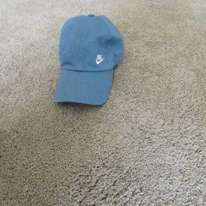 Nike Women Sportswear Heritage86 Ball Cap in Blue, ONE SIZE